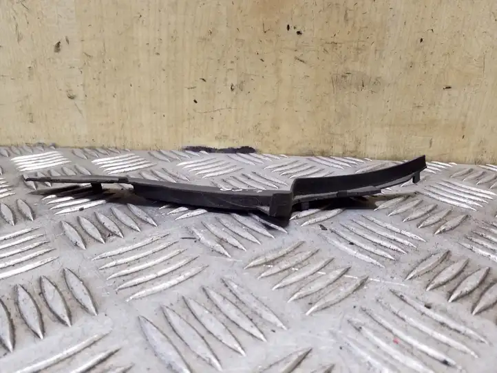 Toyota Corolla Verso AR10 (2004 - 2009) 538230F010 Накладка стоек лобового стекла — фото 2