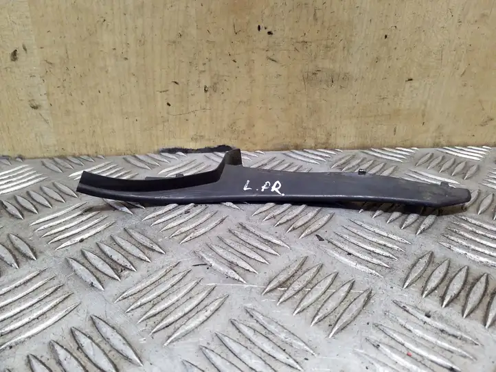 Toyota Corolla Verso AR10 (2004 - 2009) 538230F010 Накладка стоек лобового стекла — фото 4