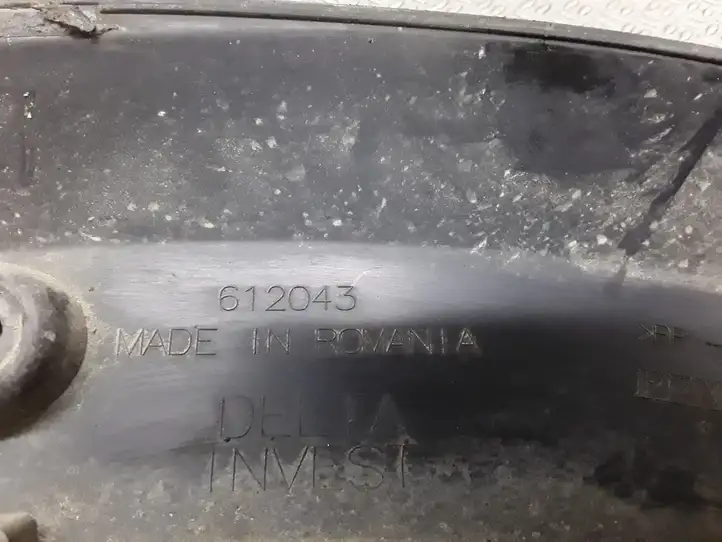 Renault Sandero I (2009 - 2013) 612043 Молдинг крыла — фото 2