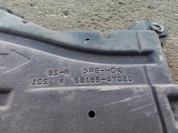 Toyota Prius (XW30) (2009 - 2015) 5816547020 Защита днища — фото 2
