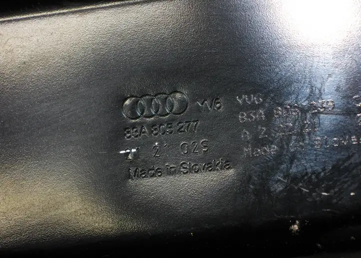 Audi Q3 F3 (2018 - ) 83A805277 Прочие детали моторного отсека — фото 9