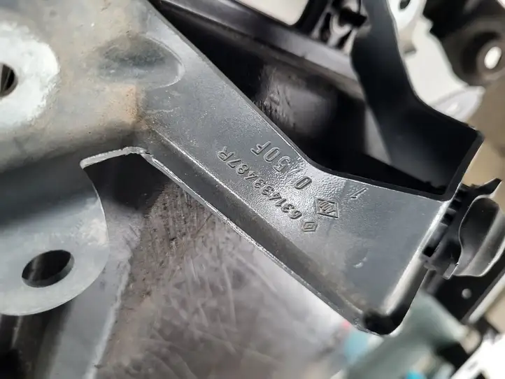 Renault Clio V (2019 - ) Крепление крыла — фото 4