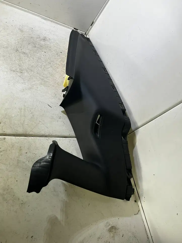 Tesla Model Y (2019 - 2024) 149460900 Прочие детали салона — фото 1