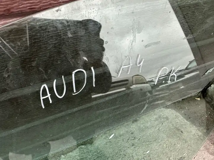 Audi A4 S4 B8 8K (2007 - 2011) E143r001582 Стекло передней двери — фото 3