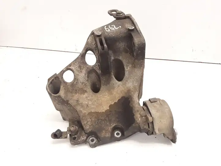 Opel Zafira B (2003 - 2006) 55187918 Кронштейн топливного насоса — фото 6