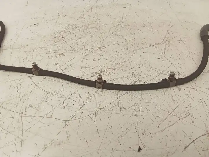 Volvo XC90 (2006 - 2014) 30750916 Шланг обратки топлива — фото 3