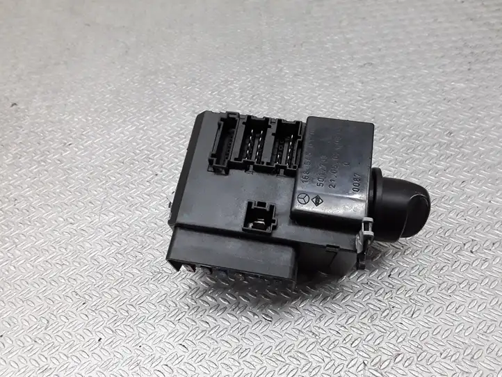 Mercedes-Benz Vaneo W414 (2001 - 2005) 1685450104 Включатель фонарей — фото 3