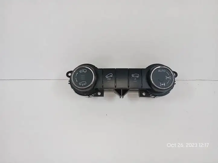 Mercedes-Benz GL X164 (2006 - 2012) A1648700858 Другие включатели / ручки/ переключатели — фото 1