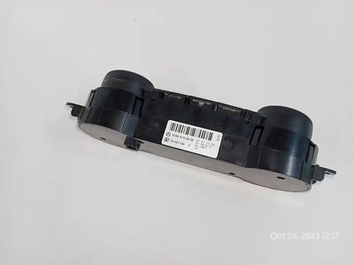 Mercedes-Benz GL X164 (2006 - 2012) A1648700858 Другие включатели / ручки/ переключатели — фото 3