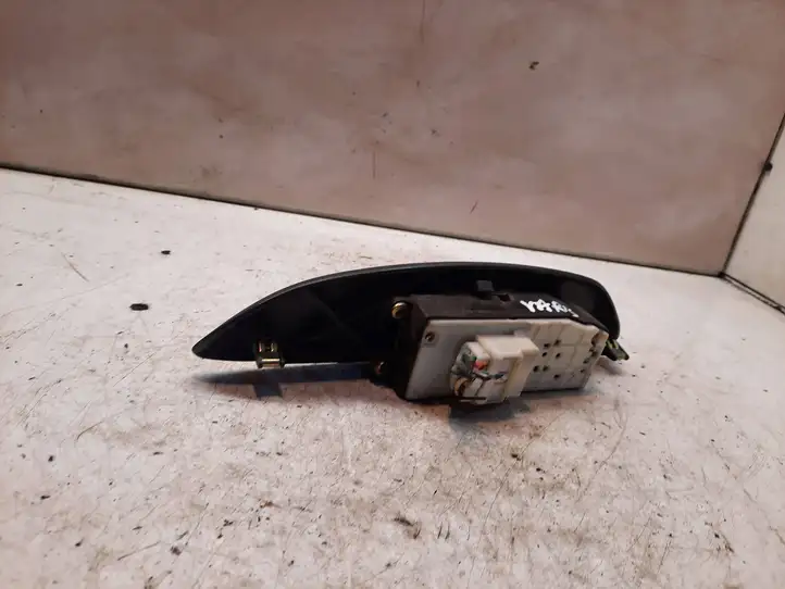 Toyota Yaris (2003 - 2005) 0115044 Блок кнопок стеклоподъемников — фото 3