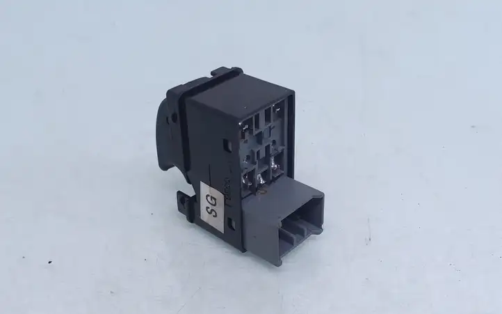 Chevrolet Nubira (2003 - 2009) 621W04790 Блок кнопок стеклоподъемников — фото 4