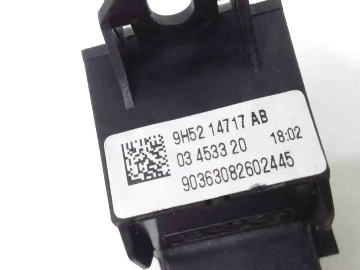Land Rover Freelander 2 - LR2 (2006 - 2010) 9H5214717AB Блок кнопок стеклоподъемников — фото 3