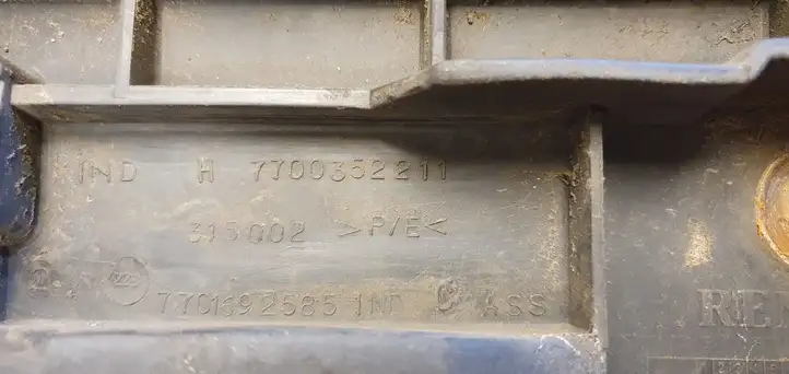 Opel Movano A (1998 - 2010) 7700352211 Кронштейн заднего бампера — фото 3