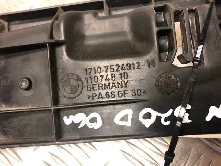 BMW 3 E90 E91 (2005 - 2012) 1710752491211 Облицовка радиатора — фото 2