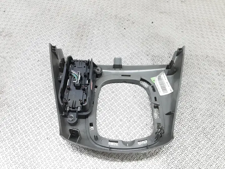 Renault Scenic II - Grand scenic II (2003 - 2006) 8200095493 Включатель аварийных фонарей — фото 1