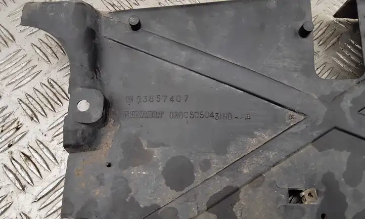 Renault Trafic II (X83) (2002 - 2014) 93857407 Защита двигателя — фото 2