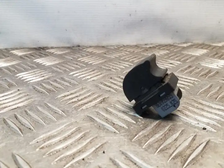 Audi A4 S4 B7 8E 8H (2004 - 2009) 8E0959855 Кнопка стеклоподъемников — фото 1
