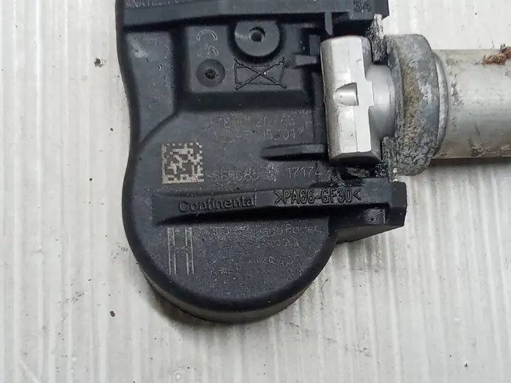 Land Rover Range Rover Evoque (2015 - 2018)  5F50855017174 Датчик давления покрышек