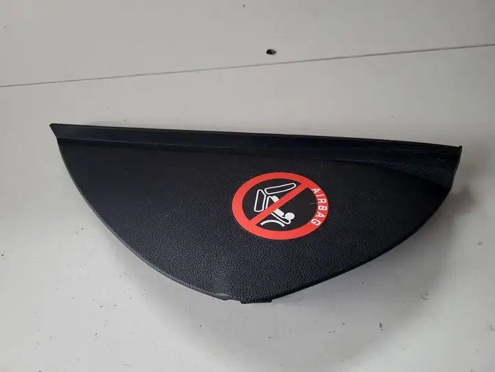 Renault Captur (2013 - 2020) Прочие детали салона — фото 2
