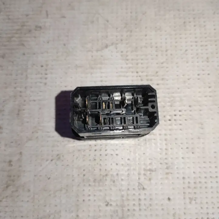Mercedes-Benz Vito Viano W638 (1996 - 2003) 0045451007 Другие включатели / ручки/ переключатели — фото 3