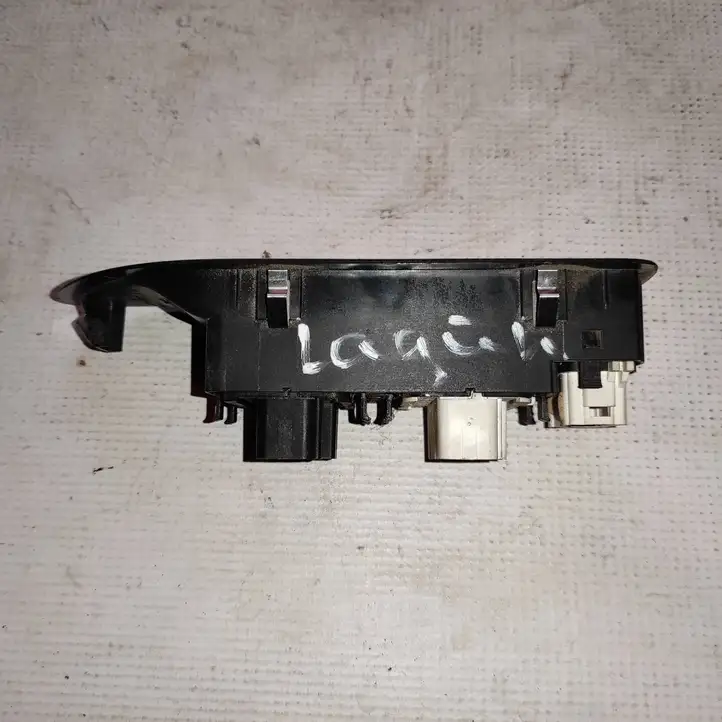 Renault Laguna II (2001 - 2005) 8200002445 Блок кнопок стеклоподъемников — фото 5