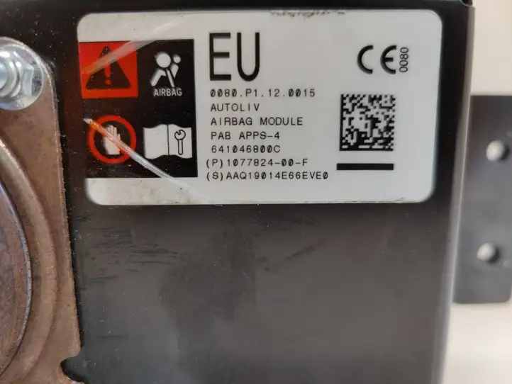 Tesla Model S (2016 - 2021) 107782400F Подушка безопасности пассажира — фото 5