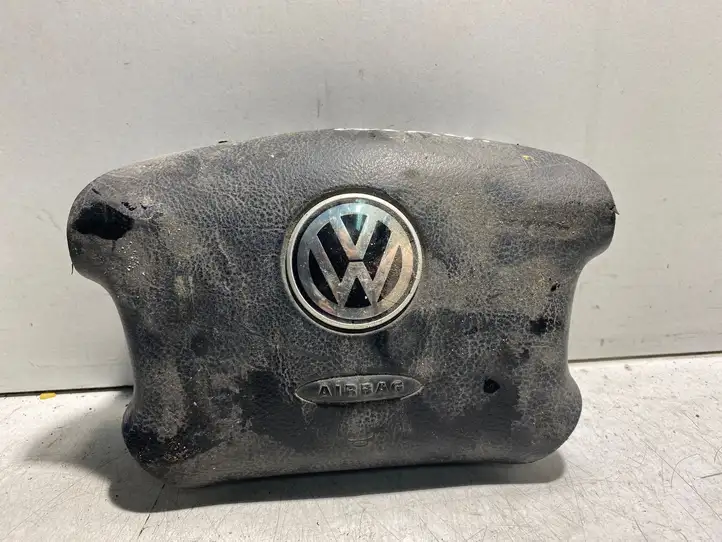 Volkswagen Golf V (2003 - 2009) Подушка безопасности руля — фото 1