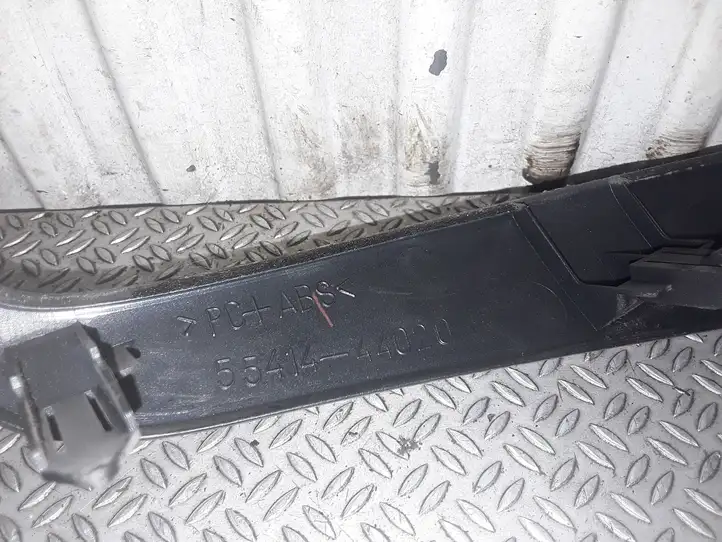 Toyota Avensis Verso (1995 - 2001) 5541444020 Отделка блока климат-контроля — фото 3
