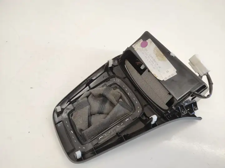 Toyota Avensis T250 (2003 - 2006) Передняя пепельница — фото 3