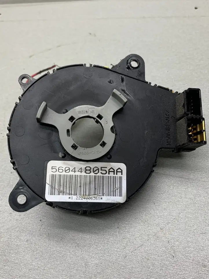 Chrysler Pacifica (2003 - 2008) 56044805AA Контактное кольцо SRS — фото 5