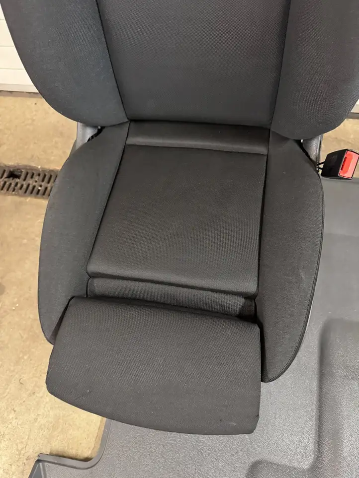 Mercedes-Benz Sprinter W907 W910 (2018 - ) A9076843900 Переднее сиденье пассажира — фото 7