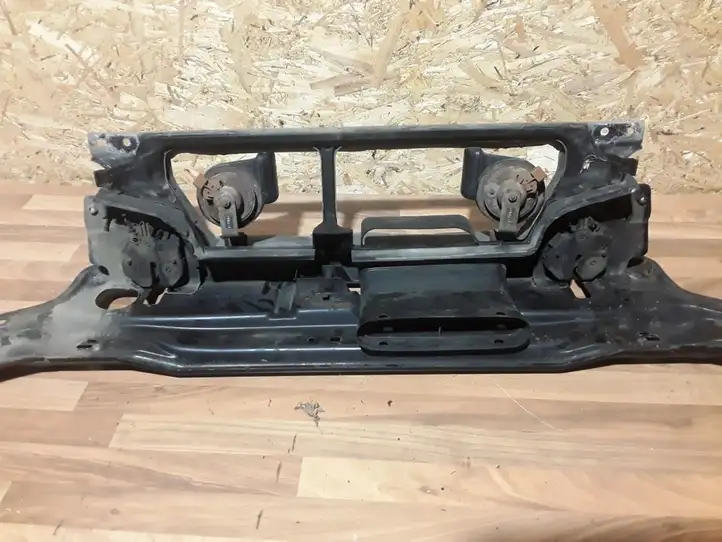 Volvo V70 (2000 - 2004) 9125219 Верхняя панель радиатора — фото 2