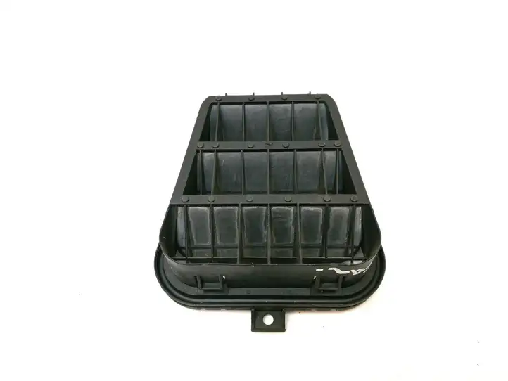 Audi A6 S6 C6 4F (2004 - 2008) 4B0819181B Вентиляционная решетка кузова — фото 2