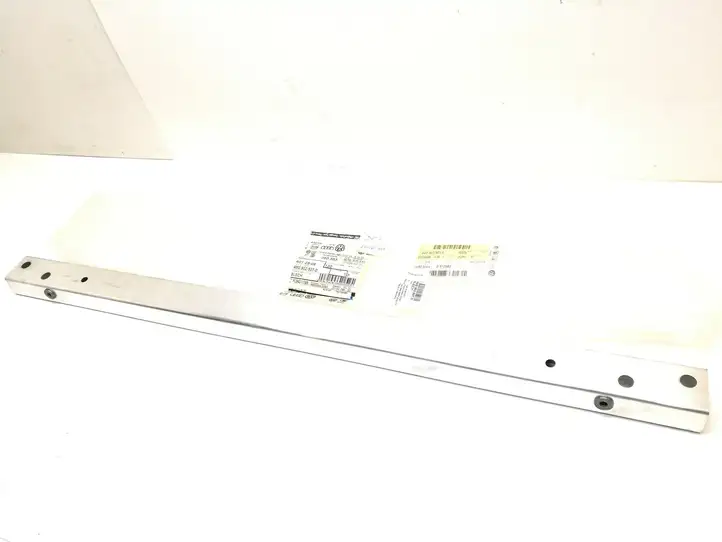 Audi Q7 4M (2015 - ) 4M0802507D Кронштейн панели радиатора — фото 1