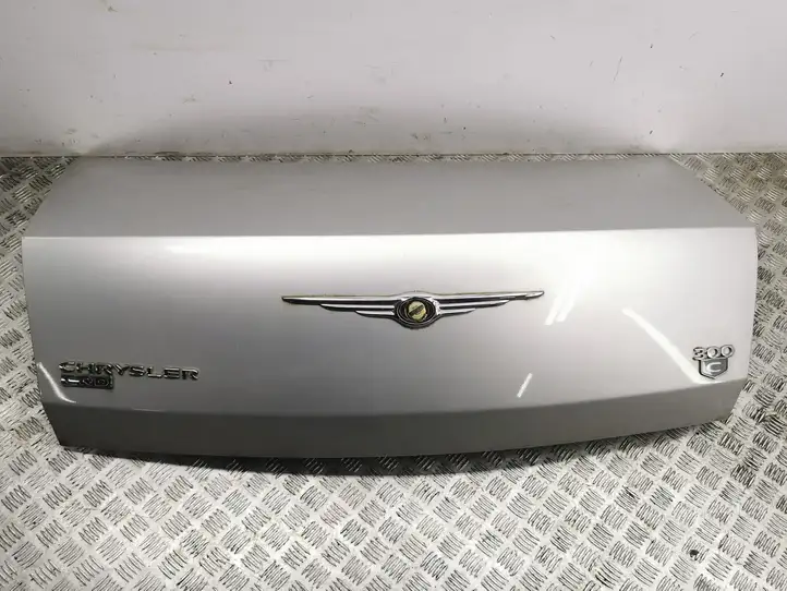 Chrysler 300 - 300C (2005 - 2011) Крышка багажника — фото 1