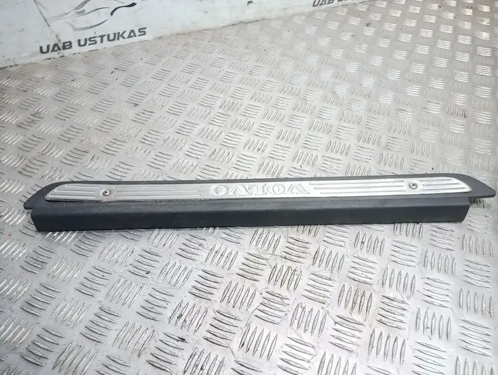 Volvo S40, V40 (2000 - 2004) 30818430 Внутренняя отделка переднего порога — фото 2