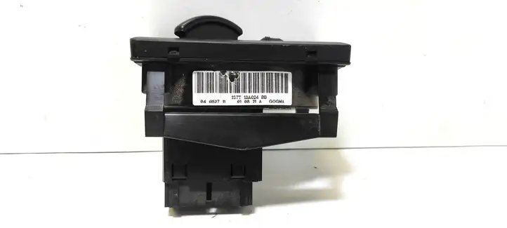 Ford Mondeo Mk III (2000 - 2007) 1S7T13A024BB Включатель фонарей — фото 3