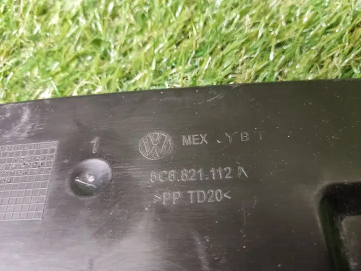 Volkswagen Jetta VI (2011 - 2018) 5C6821112A Крепление крыла — фото 2