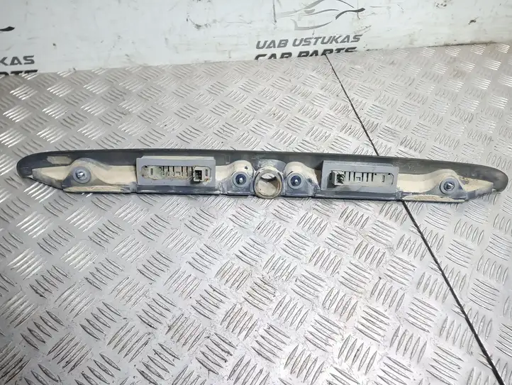 Opel Zafira A (1999 - 2003) 90579631 Подсветка номера — фото 2