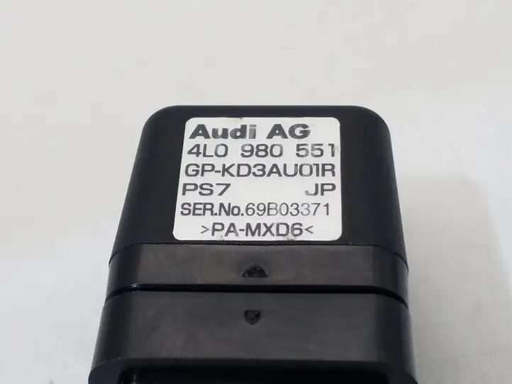 Audi Q7 4L (2005 - 2009) 4L0980551 Видеокамера заднего вида — фото 4