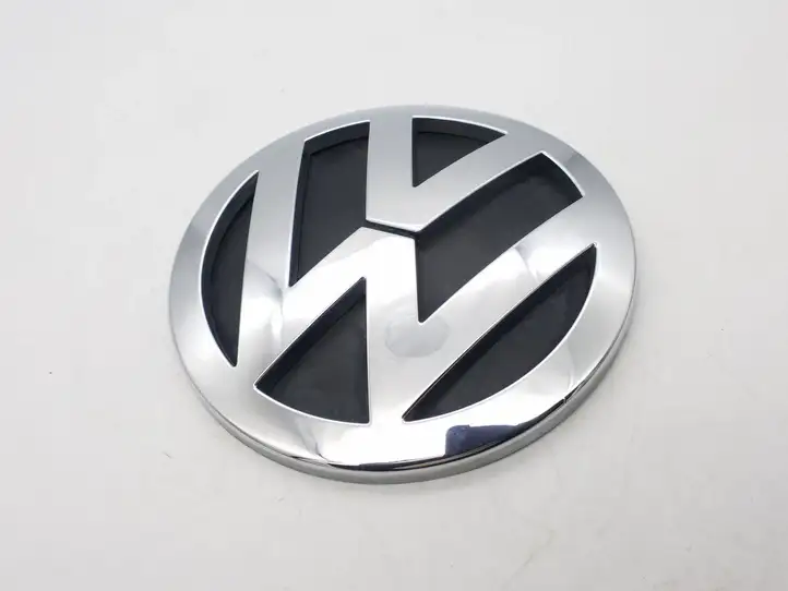 Volkswagen Touareg I (2002 - 2010) 7L6853630A Эмблема производителя — фото 1