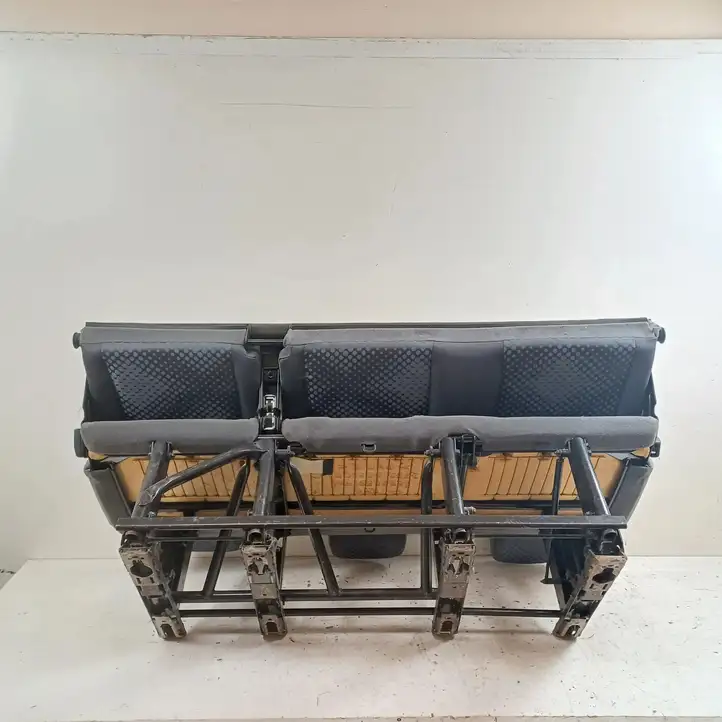 Renault Trafic II (X83) (2002 - 2014) 890000113R Третий ряд сидений — фото 12