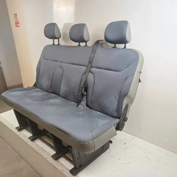 Renault Trafic II (X83) (2002 - 2014) 890000113R Третий ряд сидений — фото 14