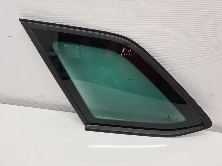 Skoda Fabia Mk3 (NJ) (2015 - 2021) 6V9845297 Заднее боковое стекло — фото 1