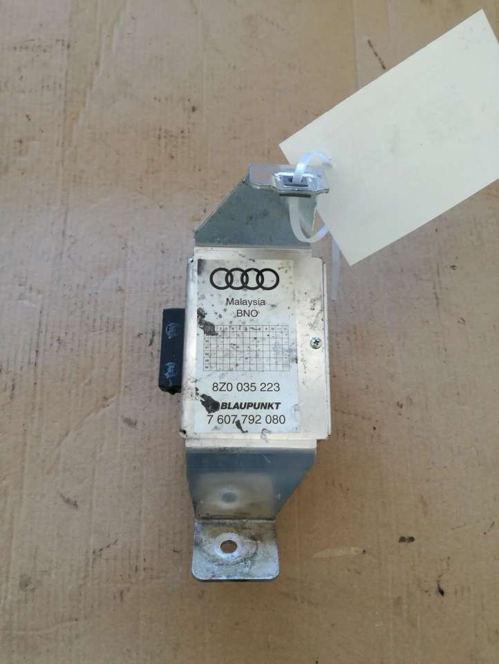 8Z0035223 Audi A2 Garso stiprintuvas