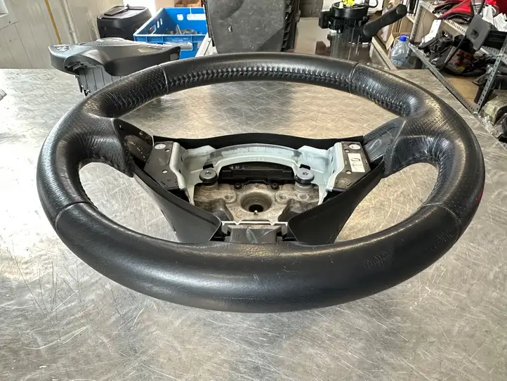 Nissan Juke I F15 (2010 - 2018) Руль — фото 3