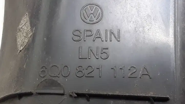 Volkswagen Polo (2001 - 2005) 6Q0821112A Накладка крыла — фото 2