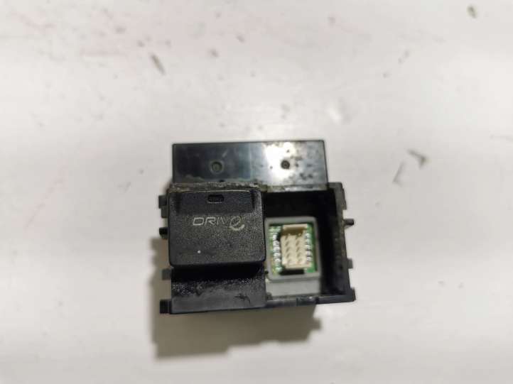 31288556 Volvo V50 AUTO HOLD jungtukas