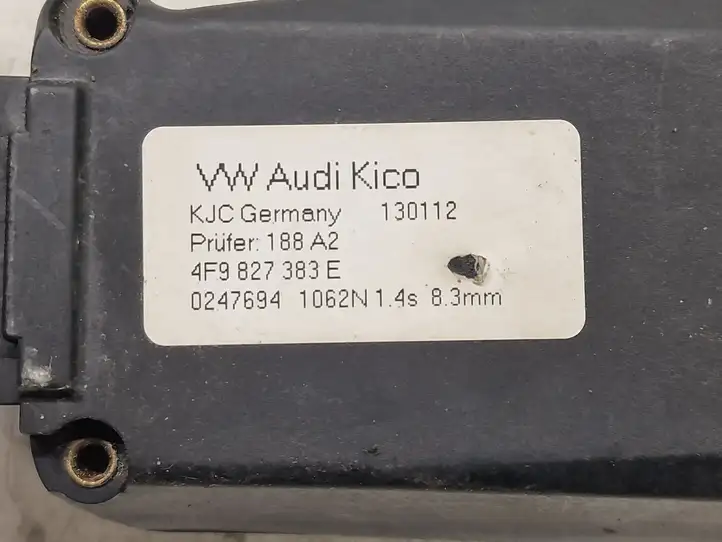 Audi Q5 SQ5 (2008 - 2012) 4F9827383E Доводчик крышки багажника — фото 3