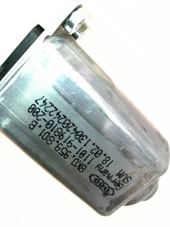 Audi A8 S8 D4 4H (2010 - 2014) 8K0959801B Стеклоподъемник задней двери — фото 4